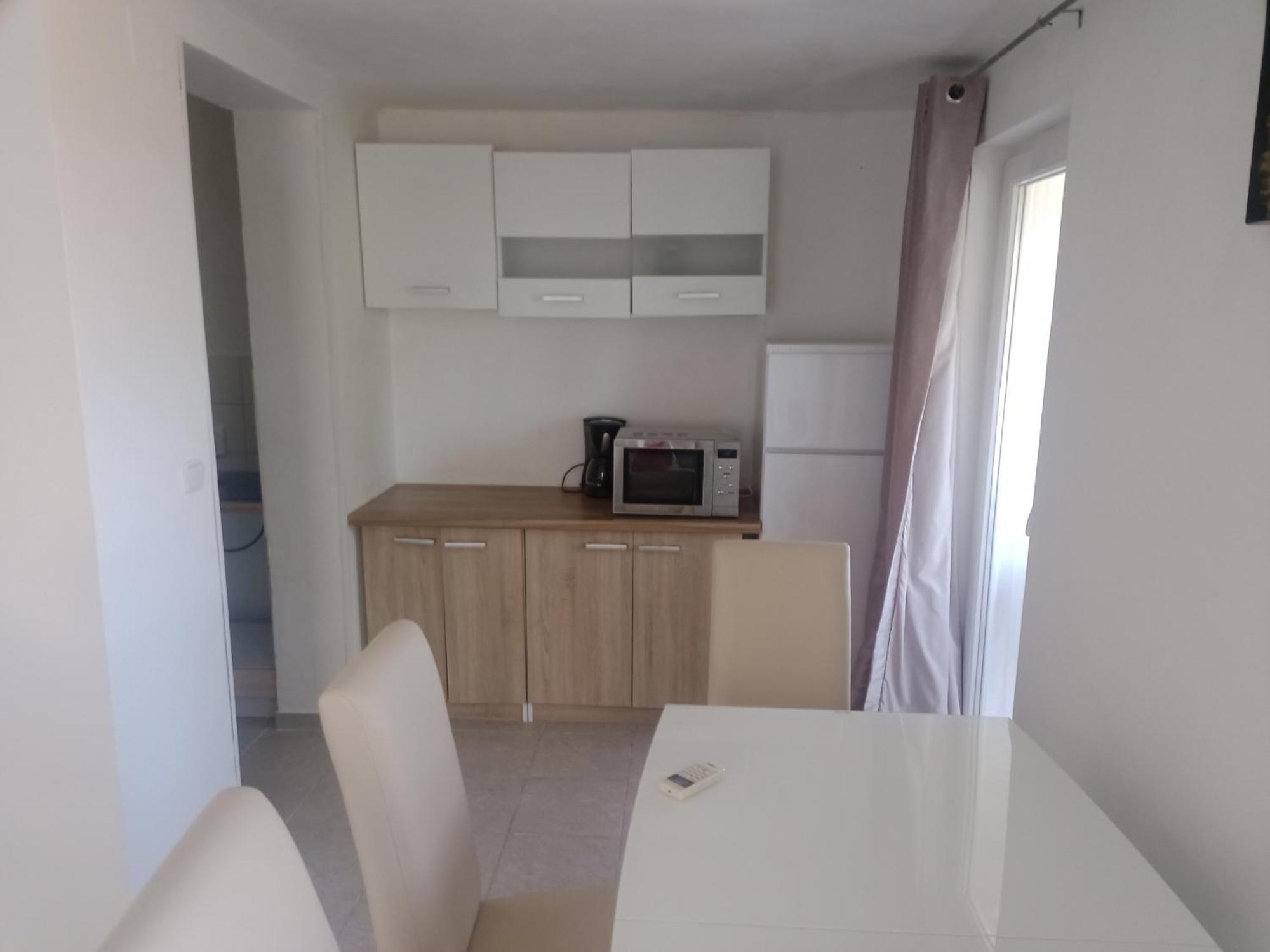 Apartments And Rooms Camelia Premantura Bilik gambar