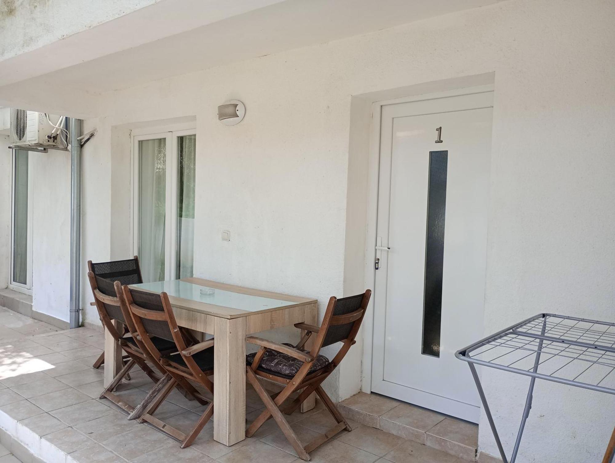 Apartments And Rooms Camelia Premantura Luaran gambar